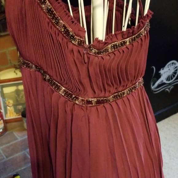 Lovely top by Express, size medium - Picture 4 of 8